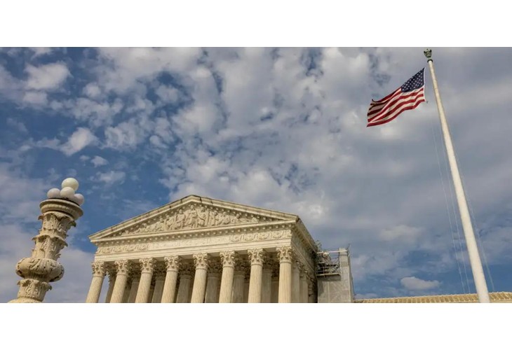 The US Supreme Court overturned the ruling, allowing government agencies to carry out large-scale layoffs