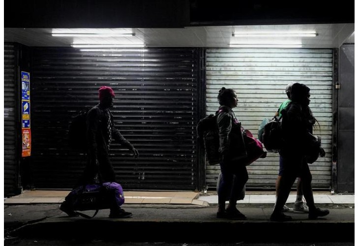 The tightening of immigration policies in the United States has led to the loss of 1.2 million immigrants in the labor market